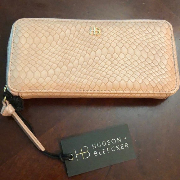 Hudson Bleecker Dusty Rose Smartphone Wallet - Picture 1 of 8